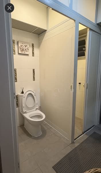 420 Clementi Avenue 1, 420 Clementi Avenue 1, Room Rental, 150 sqft, HDB Flat For Rent, by Jane Lim S C, 500099466 - Bathroom - PropertyGuru.com.sg