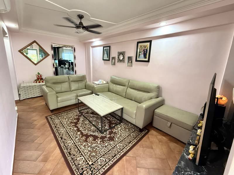 167 Woodlands Street 11, 167 Woodlands Street 11, Room Rental, 100 sqft, HDB Flat For Rent, by Brian Lee, 500099482 - Living Room - PropertyGuru.com.sg