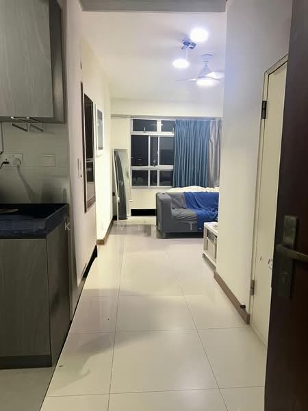 421B Northshore Drive HDB Flat For Sale at S$ 520,000 | PropertyGuru Singapore - Living Room