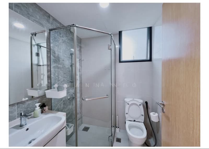 La Fiesta, Sengkang Square, 3 Bedrooms, 1,001 sqft, Condominium For Rent, by Jann Neo, 500099500 - Bathroom - PropertyGuru.com.sg