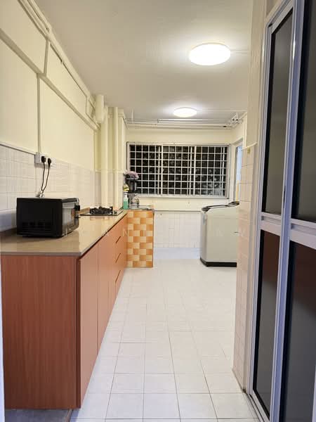 310 Bukit Batok Street 32, 310 Bukit Batok Street 32, 1 Bedroom, 667 sqft, HDB Flat For Rent, by Joanne Law, 500099502 - PropertyGuru.com.sg