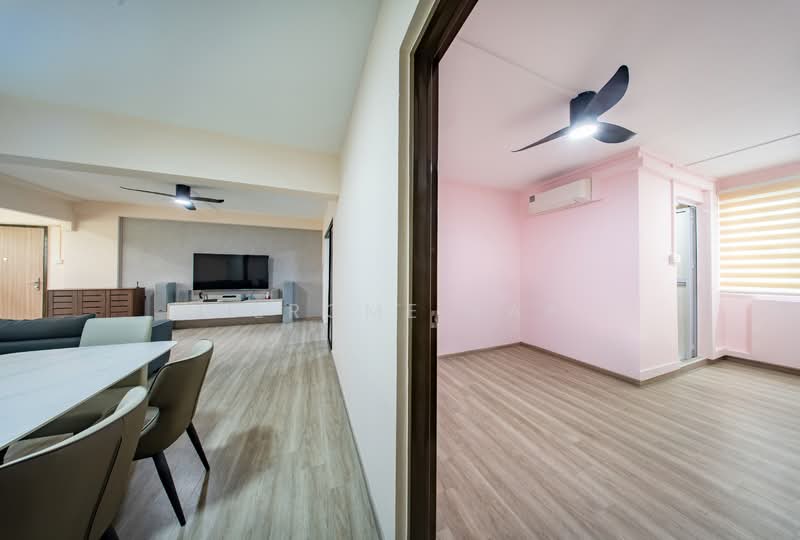 873 Tampines Street 84, 873 Tampines Street 84, 4 Bedrooms, 1,302 sqft, HDB Flat For Sale, by Jerome Yap, 500099507 - Living Room - PropertyGuru.com.sg