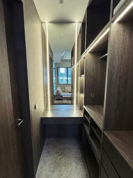 The M, 32 Middle Road, 1 Bedroom, 527 sqft, Condominium For Rent, by Eric Ong (王順兴), 500099523 - Study + Wardrobe - PropertyGuru.com.sg