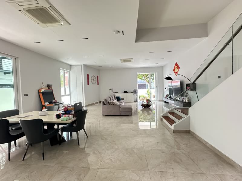 Seletar Hills Estate, Jalan Redop, 6 Bedrooms, 5,000 sqft, Semi-Detached House For Sale, by Nicole Chia, 500099524 - Living Room - PropertyGuru.com.sg