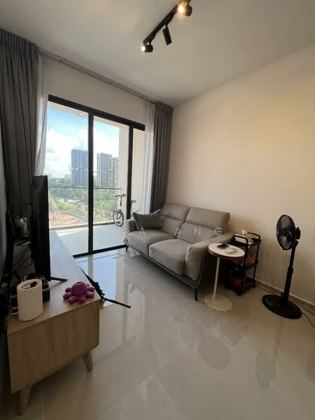 Dairy Farm Residences, 8 Dairy Farm Lane, 2 Bedrooms, 710 sqft, Condominium For Sale, by Rina Ang, 500099531 - Living Room - PropertyGuru.com.sg
