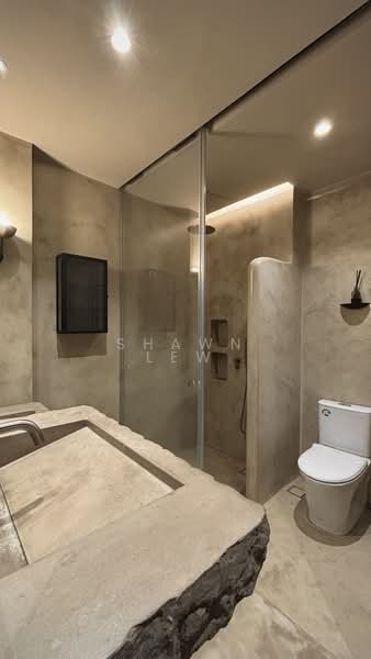 Seasons Park Condominium For Sale at S$ 1,880,000 | PropertyGuru Singapore - Master Bathroom