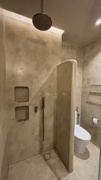 Seasons Park Condominium For Sale at S$ 1,880,000 | PropertyGuru Singapore - Master Bathroom