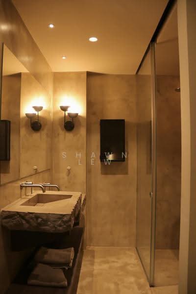 Seasons Park, 493 Yio Chu Kang Road, Mandai / Upper Thomson, 2 Bedrooms, 1,442 sqft, Condominium For Sale, by Shawn Lew, 500099541 - Master Bathroom - PropertyGuru.com.sg