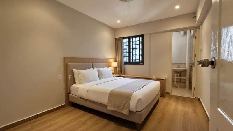 6 Saint George's Lane HDB Flat For Sale at S$ 450,000 | PropertyGuru Singapore - Master Staged