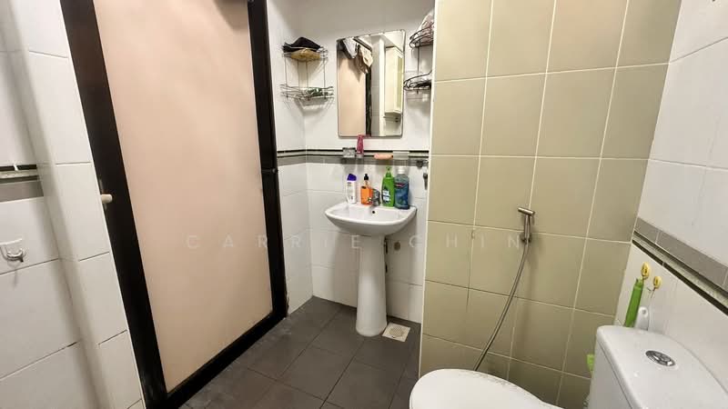 55 Havelock Road HDB Flat For Sale at S$ 815,000 | PropertyGuru Singapore - Bathroom