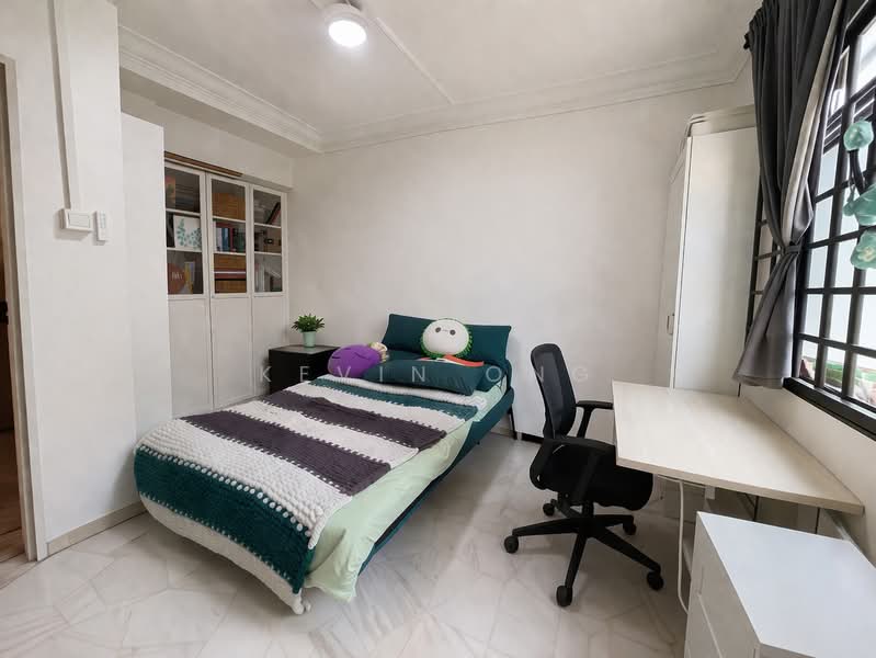 252 Compassvale Street HDB Flat For Sale at S$ 690,000 | PropertyGuru Singapore - Bedroom