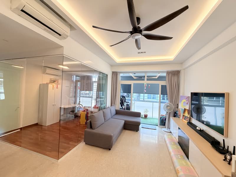 Palm Galleria, 78A Lor K Telok Kurau, 3 Bedrooms, 990 sqft, Condominium For Sale, by Joy Toh, 500099564 - Living Room - PropertyGuru.com.sg
