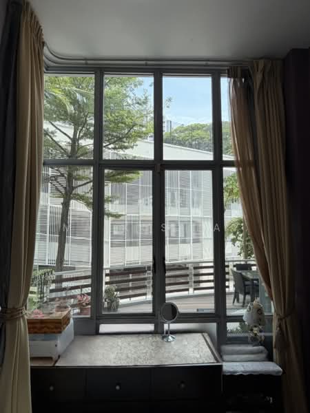 The Elysia Condominium For Sale at S$ 1,889,999 | PropertyGuru Singapore - Master Window