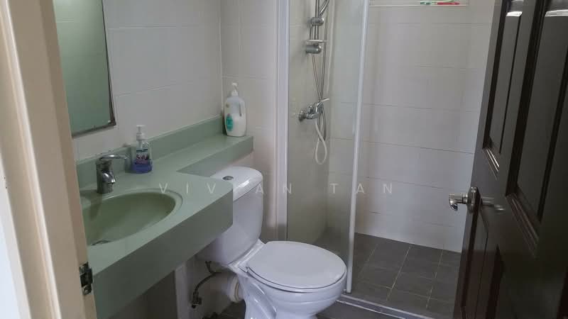 268A Compassvale Link, 268A Compassvale Link, 3 Bedrooms, 1,184 sqft, HDB Flat For Rent, by Vivian Tan, 500099573 - Bathroom - PropertyGuru.com.sg