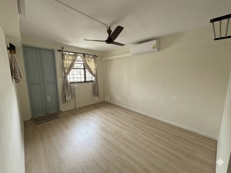 63 Circuit Road HDB Flat For Sale at S$ 380,000 | PropertyGuru Singapore - Master Room