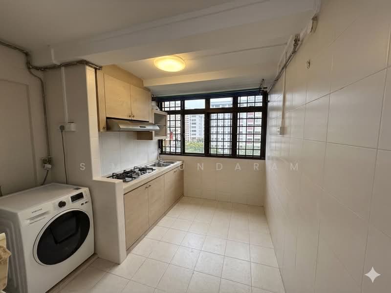 63 Circuit Road HDB Flat For Sale at S$ 380,000 | PropertyGuru Singapore - Kitchen