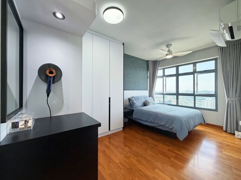53 Strathmore Avenue HDB Flat For Sale at S$ 1,280,000 | PropertyGuru Singapore - Bedroom