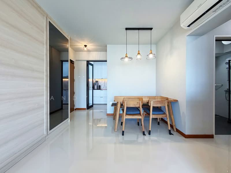 53 Strathmore Avenue HDB Flat For Sale at S$ 1,280,000 | PropertyGuru Singapore - Dining Room