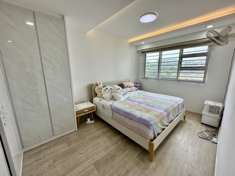 889D Woodlands Drive 50 HDB Flat For Sale at S$ 660,000 | PropertyGuru Singapore - Bedroom