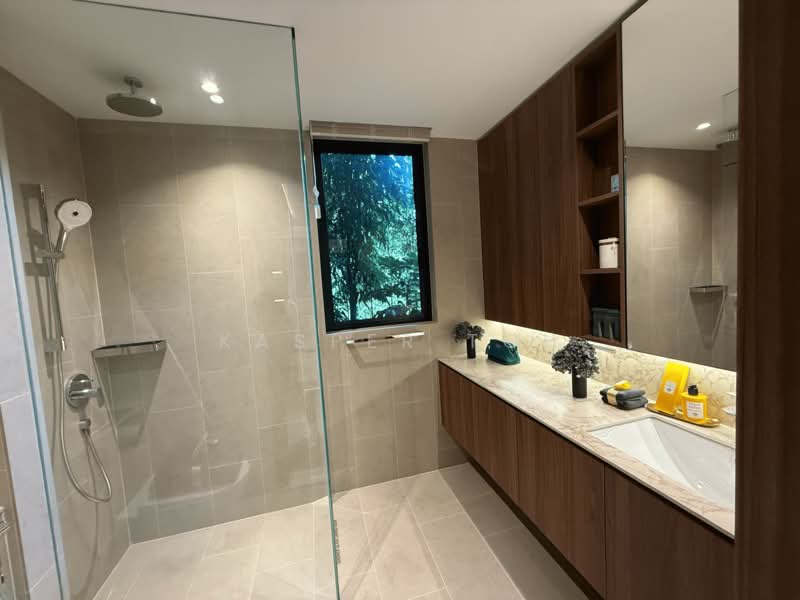 Faber Residence Condominium For Sale at S$ 3,248,000 | PropertyGuru Singapore - Bathroom