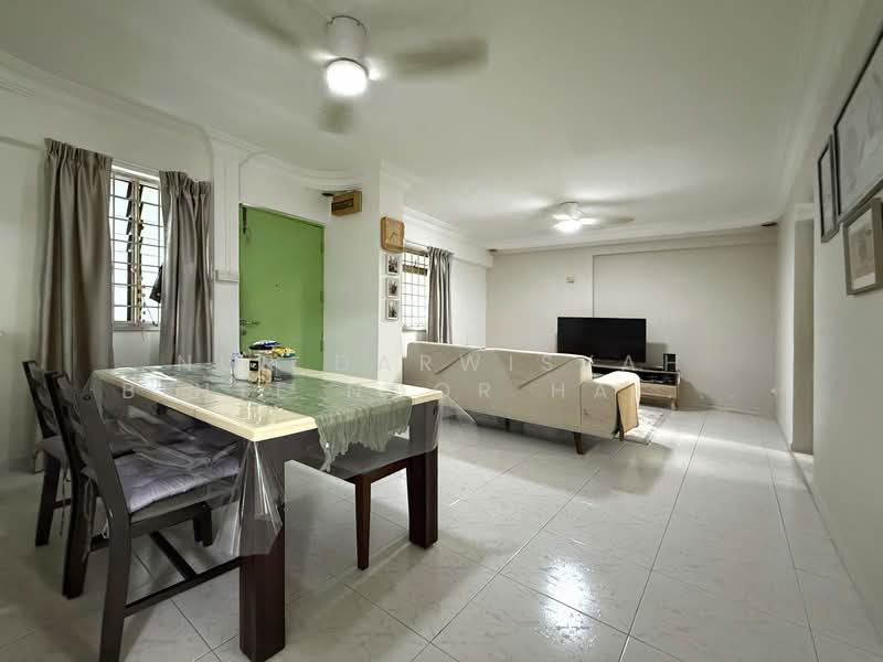 508 Jelapang Road HDB Flat For Sale at S$ 530,000 | PropertyGuru Singapore - Living Room
