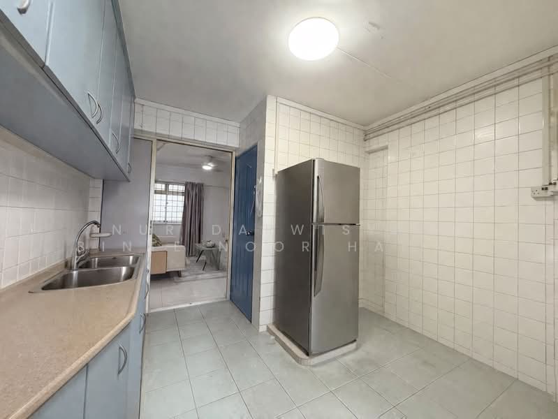 508 Jelapang Road HDB Flat For Sale at S$ 530,000 | PropertyGuru Singapore - Kitchen
