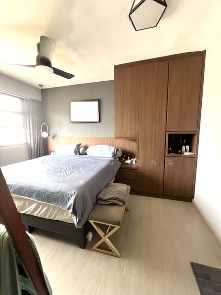 467B Bukit Batok West Avenue 9 HDB Flat For Sale at S$ 730,000 | PropertyGuru Singapore - Bedroom