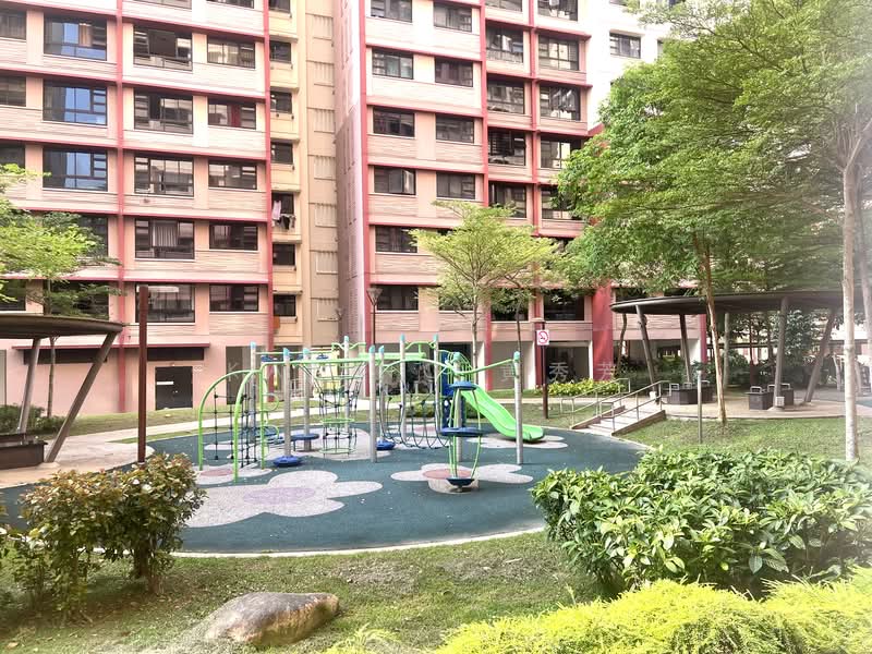 467B Bukit Batok West Avenue 9 HDB Flat For Sale at S$ 730,000 | PropertyGuru Singapore - Exterior