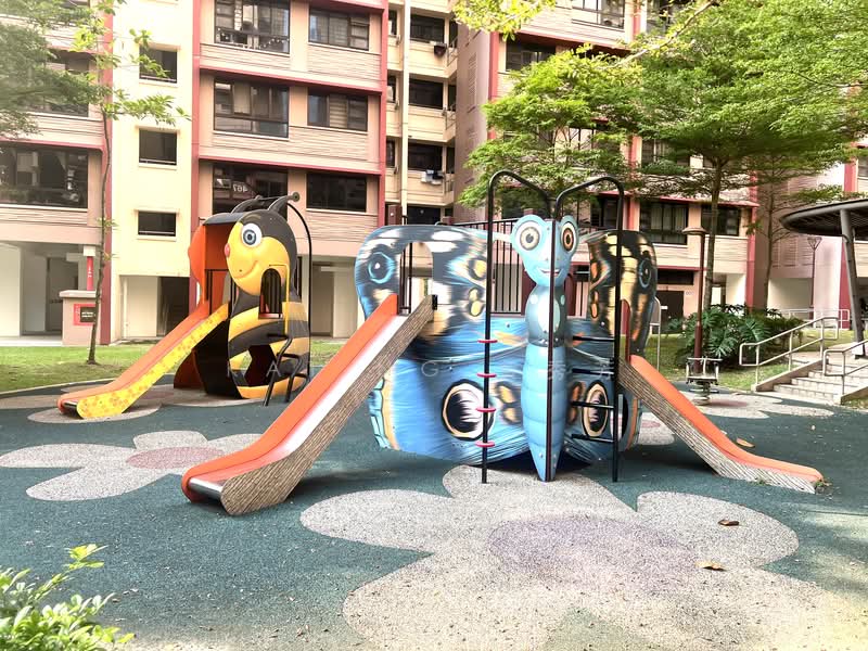 467B Bukit Batok West Avenue 9 HDB Flat For Sale at S$ 730,000 | PropertyGuru Singapore - Exterior