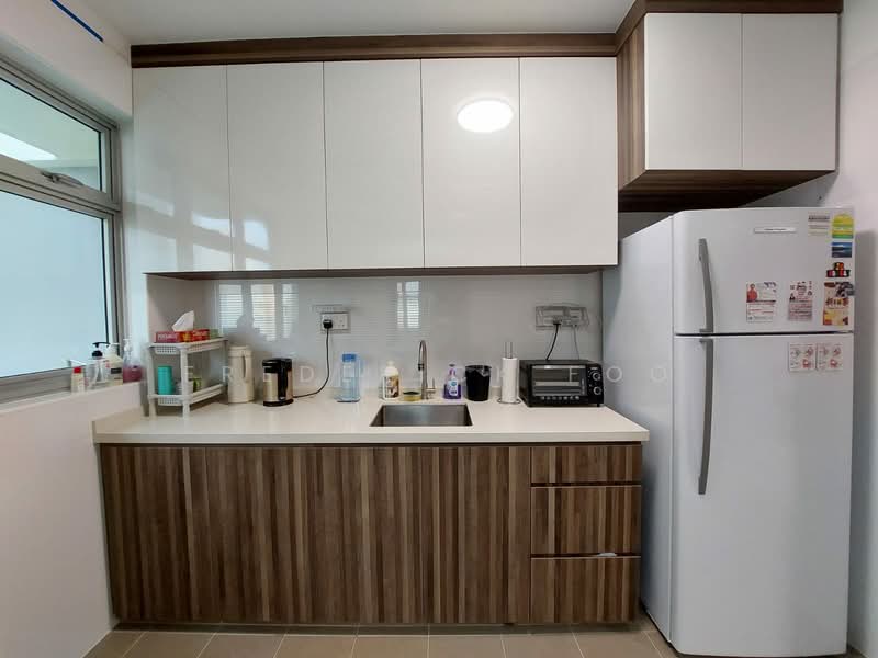 129B Canberra Street HDB Flat For Sale at S$ 438,000 | PropertyGuru Singapore - Kitchen