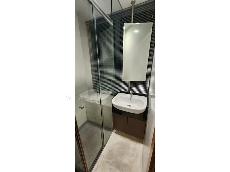 Cosmo, 18 Guillemard Crescent, 1 Bedroom, 420 sqft, Condominium For Rent, by Wayne Ong, 500099617 - Bathroom - PropertyGuru.com.sg