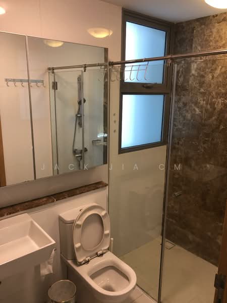 Eight Courtyards Condominium For Sale at S$ 1,380,000 | PropertyGuru Singapore - Common Bathroom