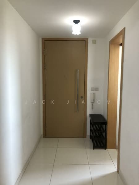 Eight Courtyards Condominium For Sale at S$ 1,380,000 | PropertyGuru Singapore - Entrance