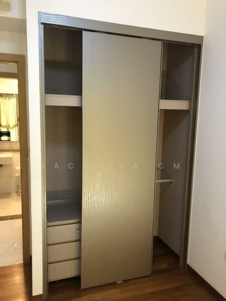 Eight Courtyards Condominium For Sale at S$ 1,380,000 | PropertyGuru Singapore - Interior