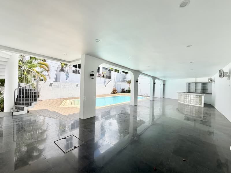 Sennett Avenue, Sennett Avenue, 6 Bedrooms, 11,200 sqft, Semi-Detached House For Sale, by Corrine Lee, 500099621 - Exterior - PropertyGuru.com.sg
