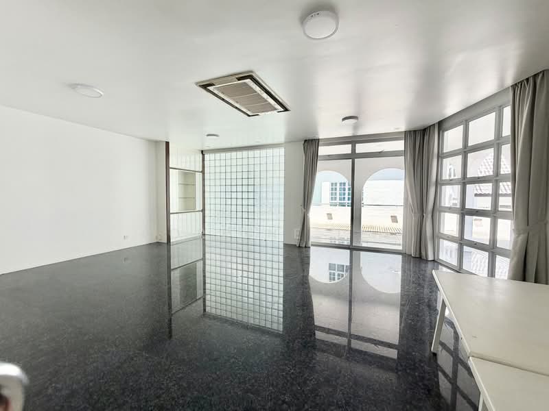 Sennett Avenue, Sennett Avenue, 6 Bedrooms, 11,200 sqft, Semi-Detached House For Sale, by Corrine Lee, 500099621 - Interior - PropertyGuru.com.sg