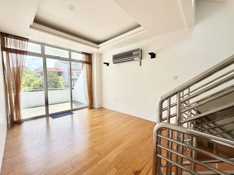 Sennett Avenue, Sennett Avenue, 6 Bedrooms, 11,200 sqft, Semi-Detached House For Sale, by Corrine Lee, 500099621 - Balcony - PropertyGuru.com.sg