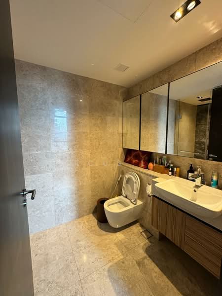 Pullman Residences, 18 Dunearn Road, 2 Bedrooms, 667 sqft, Condominium For Rent, by Marcus Lim, 500099629 - Bathroom - PropertyGuru.com.sg