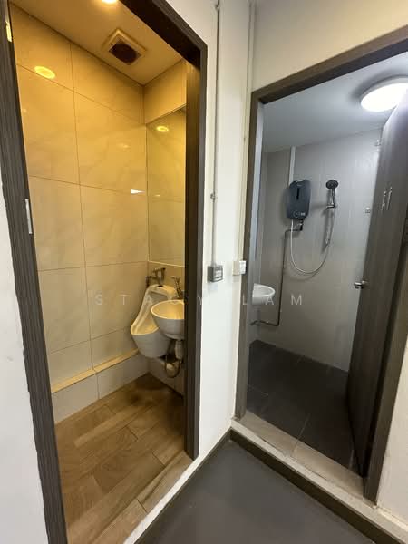 Wave 9, 71 Woodlands Industrial Park E9, 2,228 sqft, Factory / Workshop (B2) For Sale, by Stacy Lam, 500099636 - Bathroom - CommercialGuru.com.sg