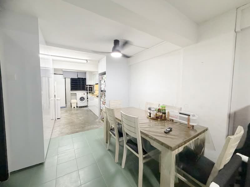 64 Kallang Bahru, 64 Kallang Bahru, 2 Bedrooms, 700 sqft, HDB Flat For Sale, by Desiree Leung, 500099643 - Kitchen - PropertyGuru.com.sg