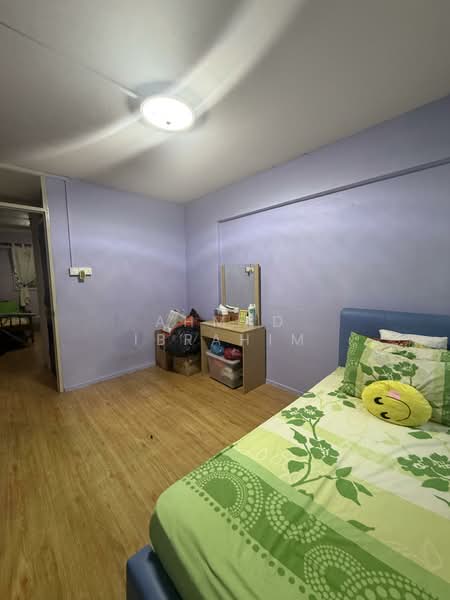 92 Bedok North Avenue 4 HDB Flat For Sale at S$ 390,000 | PropertyGuru Singapore - Bedroom