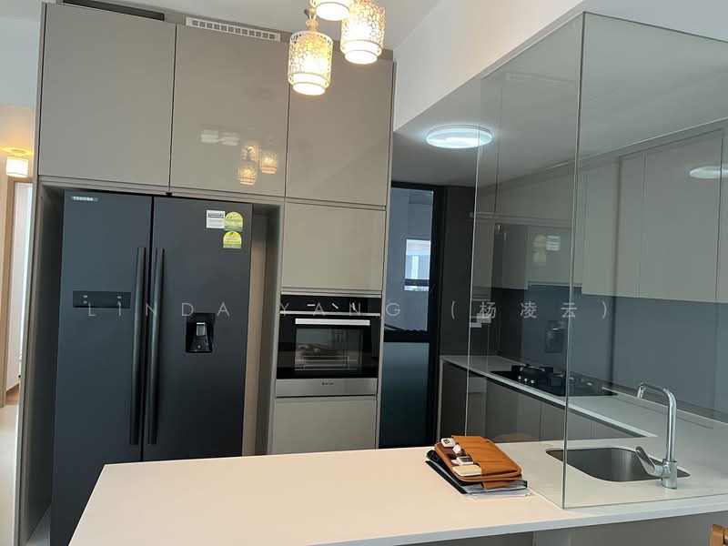 J Gateway, 2 Gateway Drive, 3 Bedrooms, 947 sqft, Condominium For Rent, by Linda Yang (杨凌云), 500099669 - Kitchen - PropertyGuru.com.sg