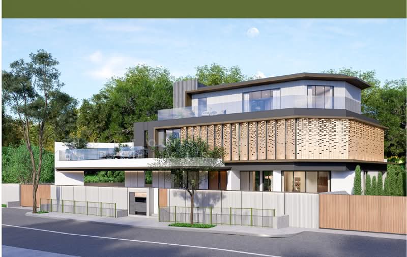 Exclusive Freehold Bungalow Gem in Prime Bukit Timah Bungalow House For Sale at S$ 18,000,000 | PropertyGuru Singapore - Exterior