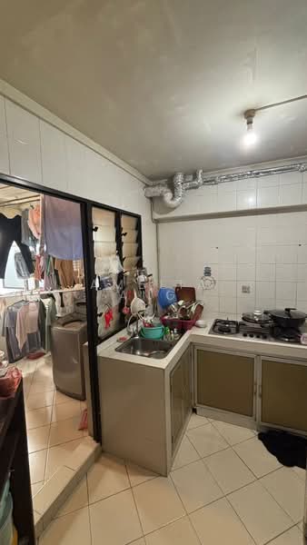 109A Depot Road HDB Flat For Sale at S$ 850,000 | PropertyGuru Singapore - Kitchen