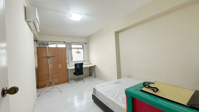 643 Jurong West Street 61, 643 Jurong West Street 61, 3 Bedrooms, 969 sqft, HDB Flat For Rent, by Bryan Chiew, 500099692 - Bedroom - PropertyGuru.com.sg