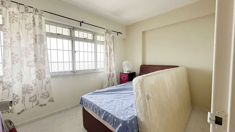 643 Jurong West Street 61, 643 Jurong West Street 61, 3 Bedrooms, 969 sqft, HDB Flat For Rent, by Bryan Chiew, 500099692 - Bedroom - PropertyGuru.com.sg