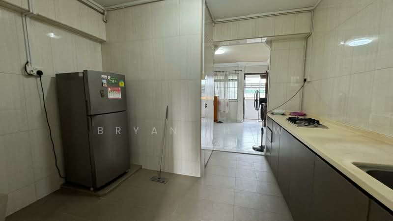 643 Jurong West Street 61, 643 Jurong West Street 61, 3 Bedrooms, 969 sqft, HDB Flat For Rent, by Bryan Chiew, 500099692 - Kitchen - PropertyGuru.com.sg
