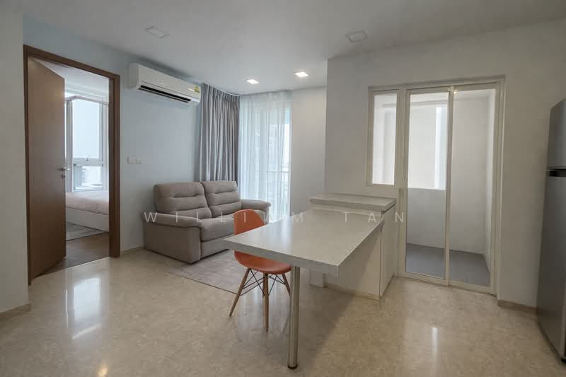 Imperial Heights Apartment For Sale at S$ 999,000 | PropertyGuru Singapore - Living Room