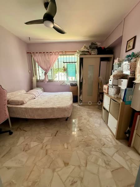 412 Yishun Ring Road HDB Flat For Sale at S$ 688,000 | PropertyGuru Singapore - Bedroom