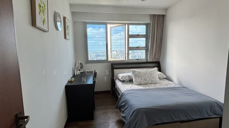 312A Clementi Avenue 4 HDB Flat For Sale at S$ 1,390,000 | PropertyGuru Singapore - Bedroom